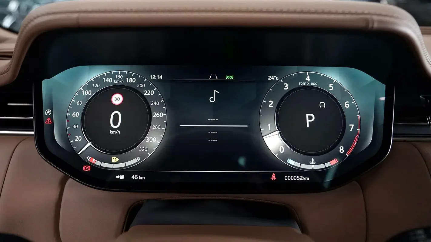 Land Rover Range Rover 4.4 AT 4WD (615 hp) - 11