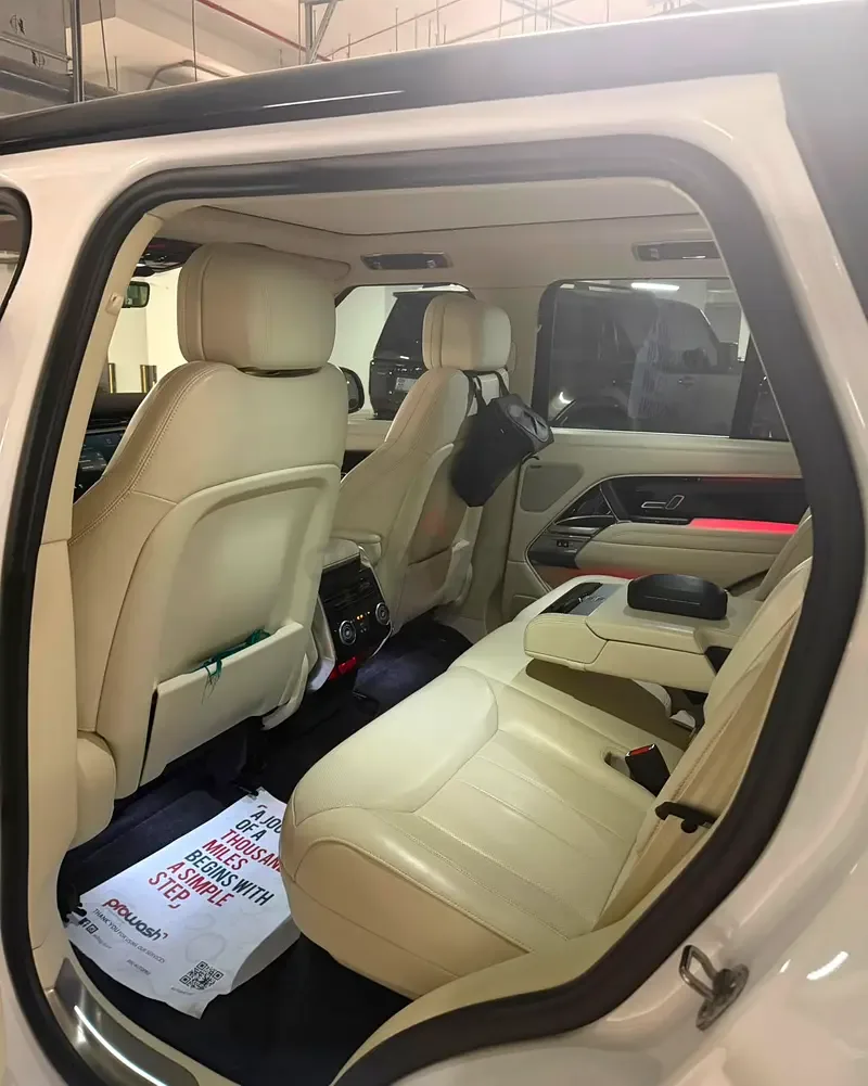 Land Rover Range Rover 4.4 AT AWD (530 hp)