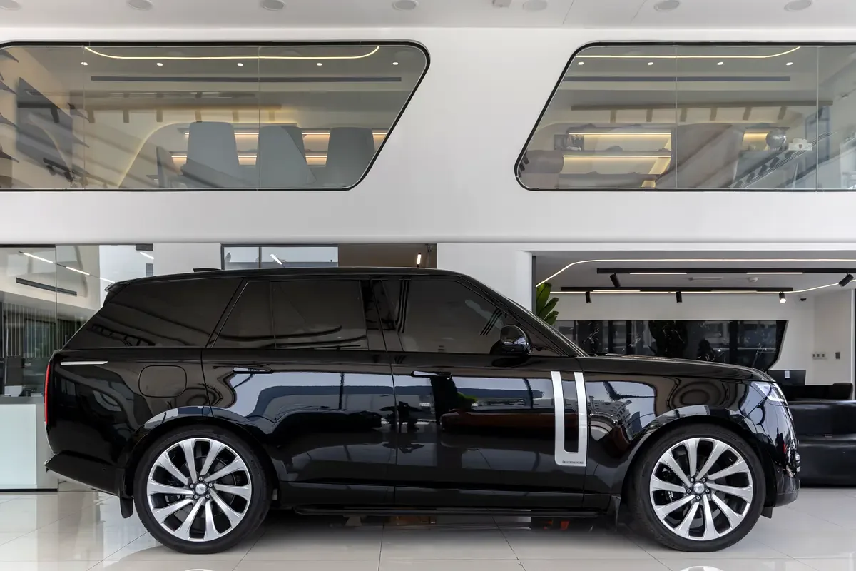Land Rover Range Rover 4.4 AT AWD (530 hp) - 7