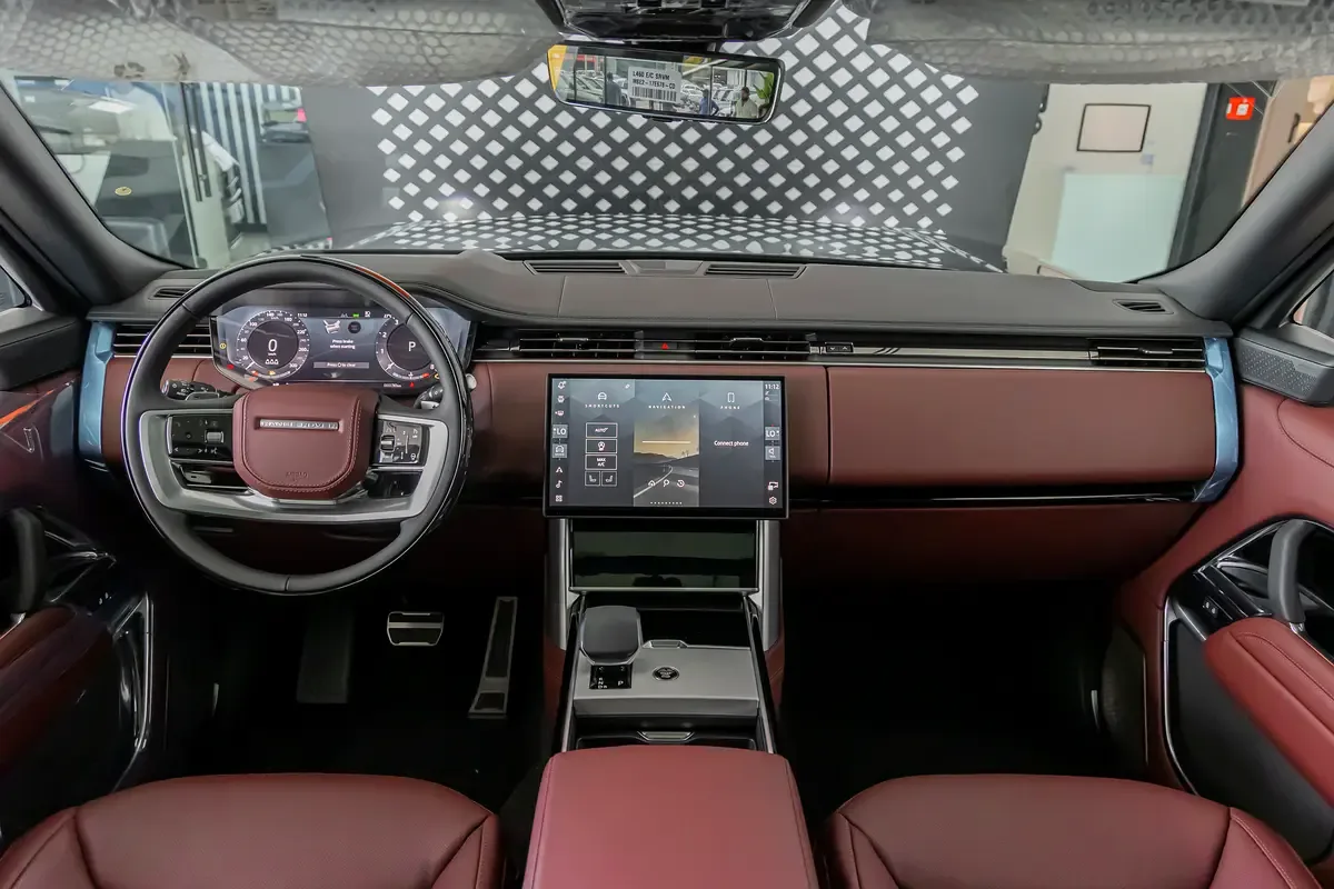 Land Rover Range Rover 4.4 AT AWD (530 hp) - 11