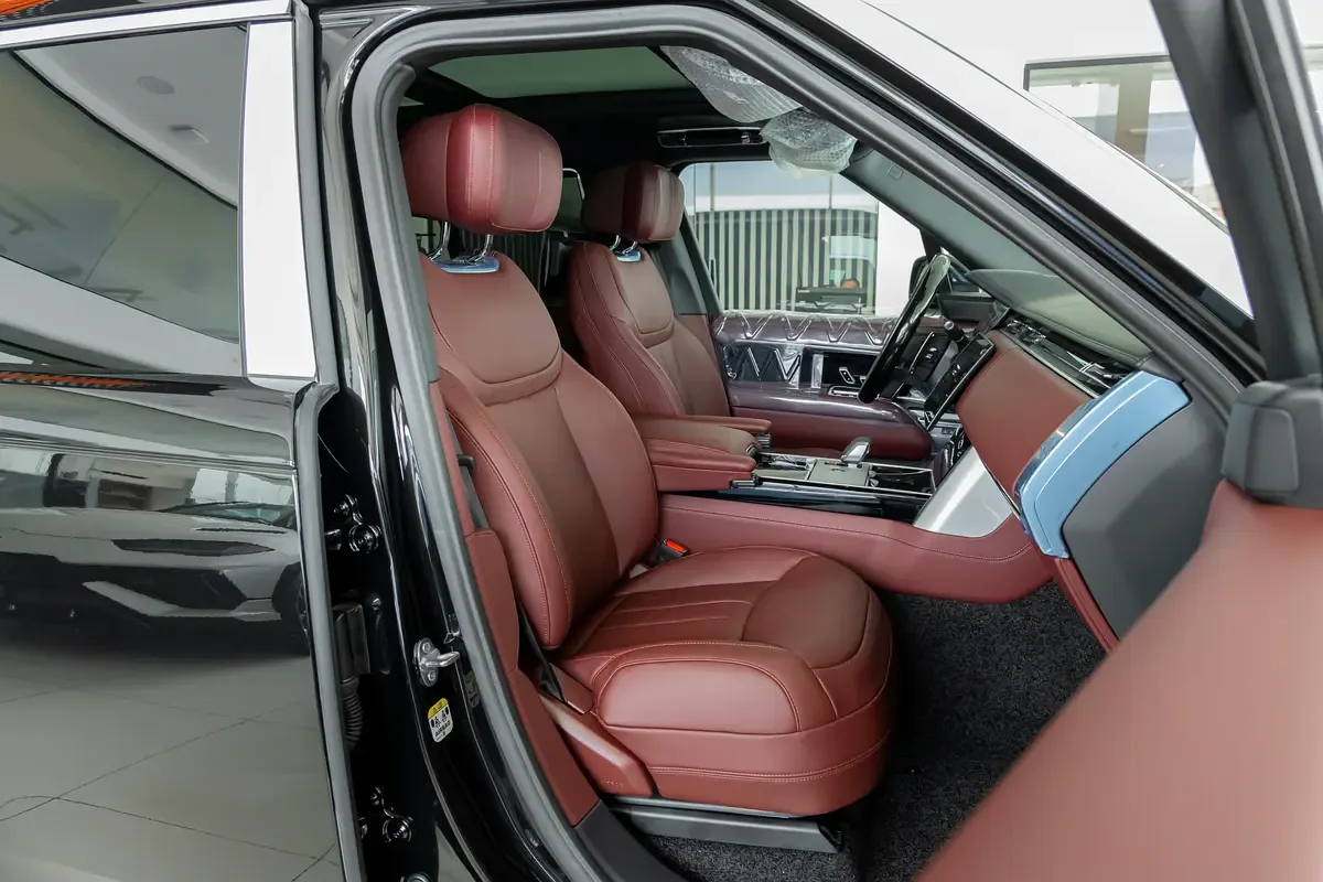 Land Rover Range Rover 4.4 AT AWD (530 hp) - 19