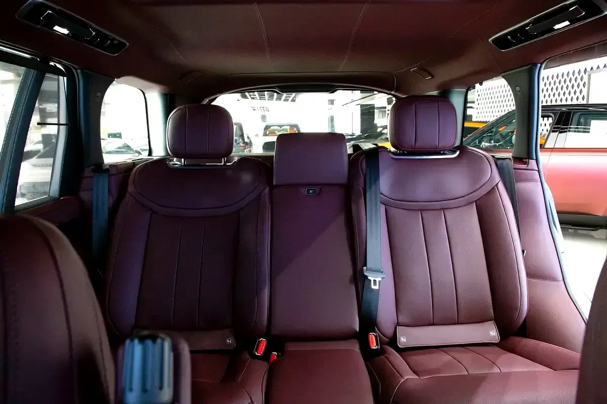 Land Rover Range Rover 4.4 AT AWD (530 hp) - 9