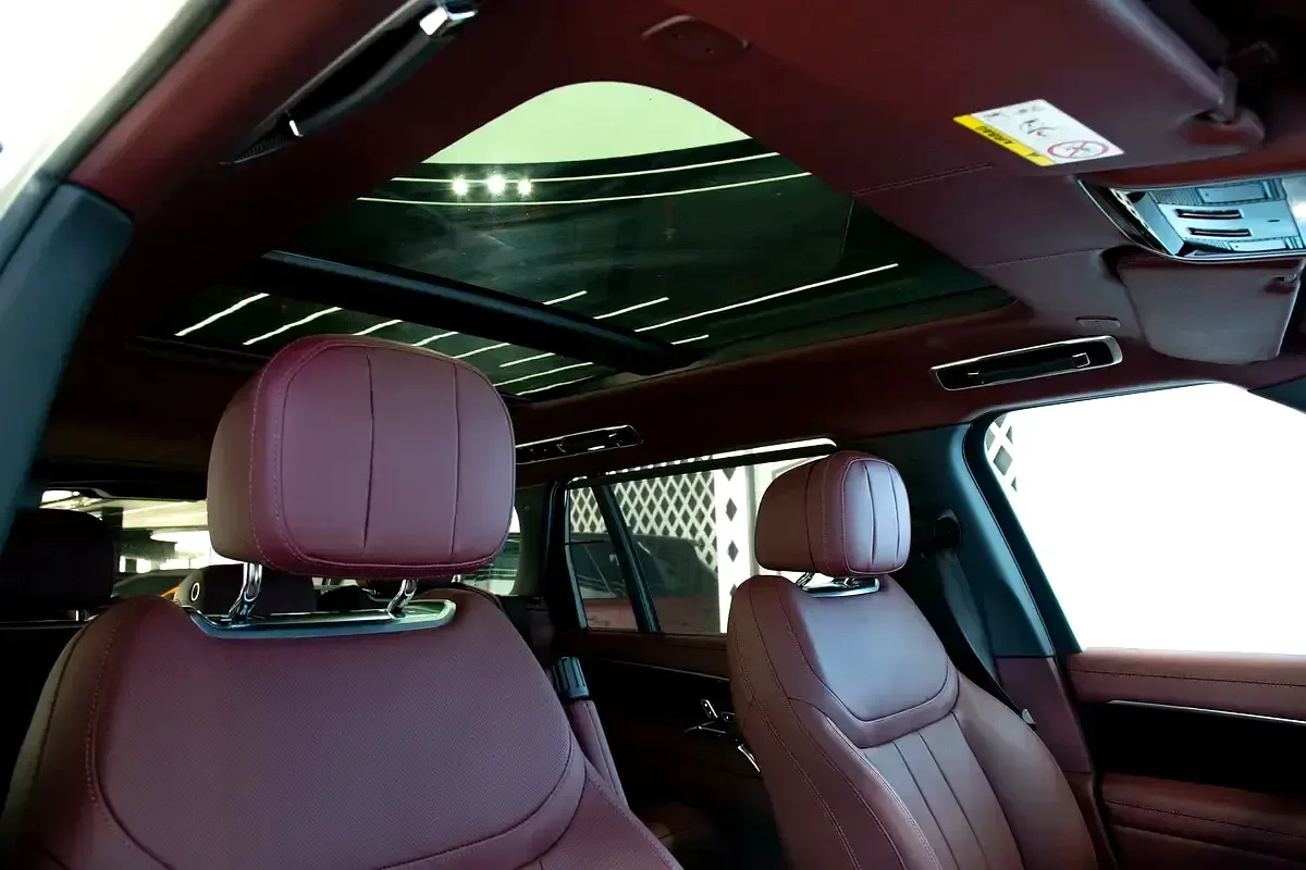 Land Rover Range Rover 4.4 AT AWD (530 hp) - 10