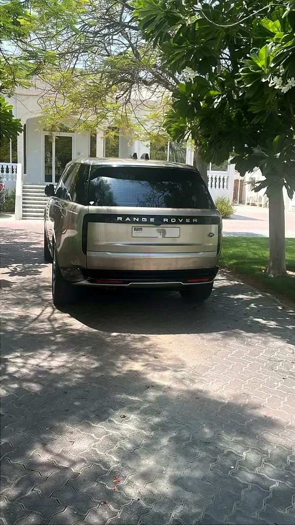 Land Rover Range Rover 4.4 AT AWD (530 حصان) - 3