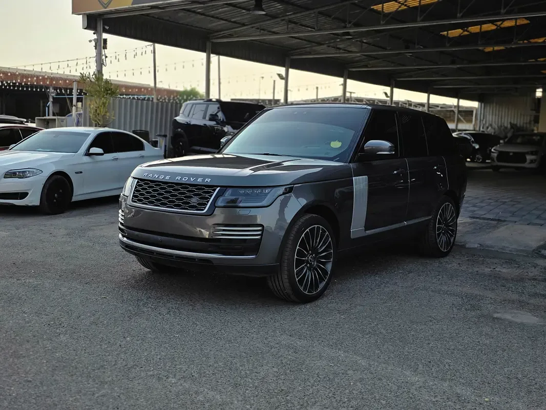 Land Rover Range Rover 5.0 V8 Supercharged AT AWD (550 hp)