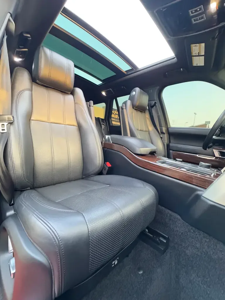 Land Rover Range Rover 5.0 V8 Supercharged AT AWD (550 hp) - 12