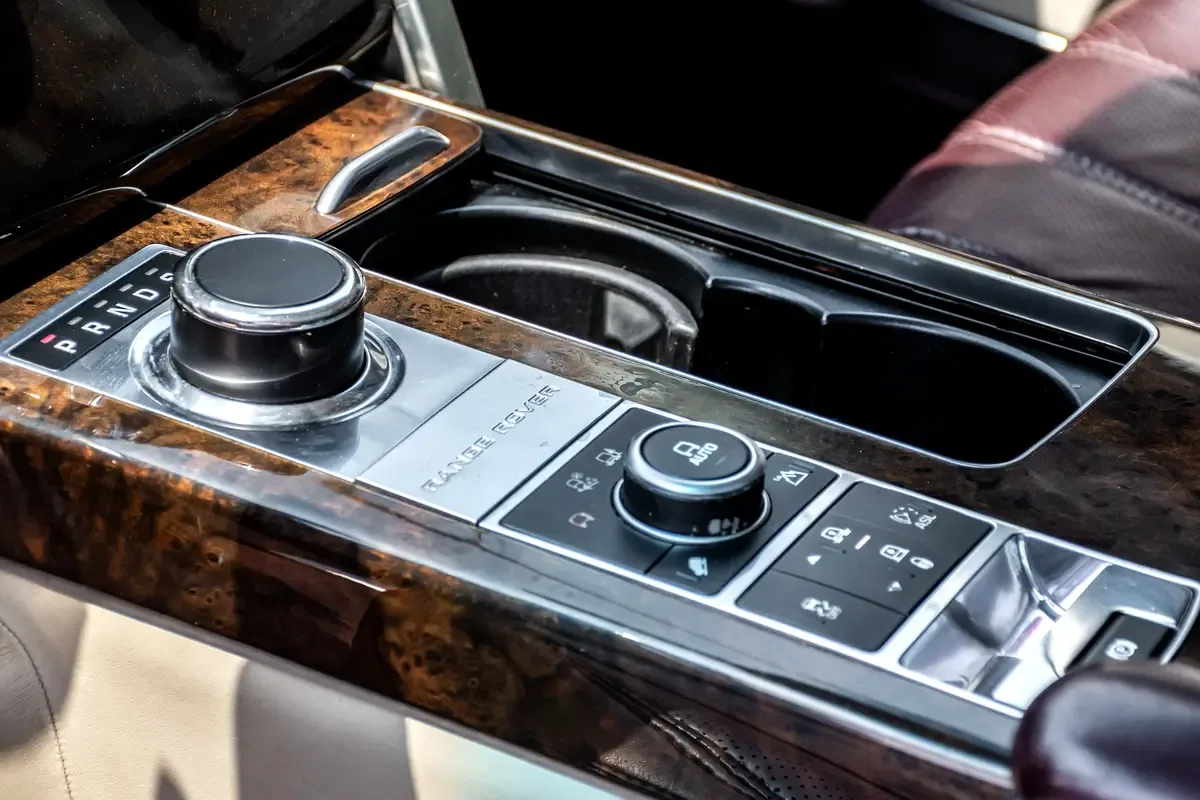 Land Rover Range Rover 5.0 V8 Supercharged AT AWD (550 hp) - 12