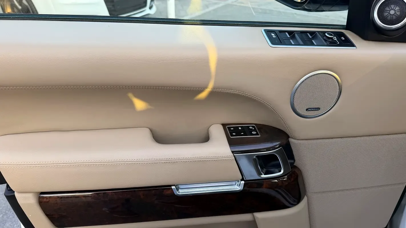 Land Rover Range Rover 5.0 V8 Supercharged AT AWD (550 حصان) - 10
