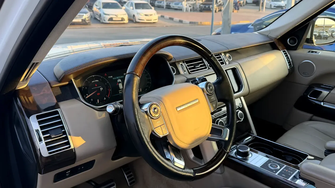 Land Rover Range Rover 5.0 V8 Supercharged AT AWD (550 حصان) - 9
