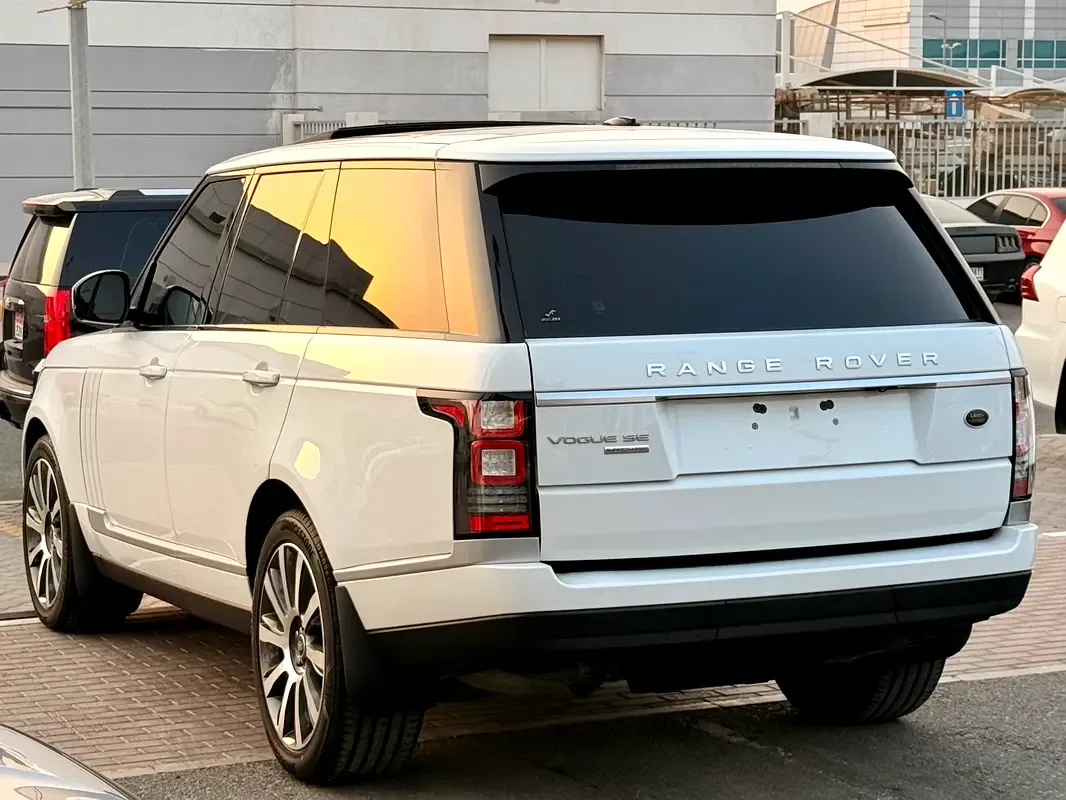 Land Rover Range Rover 5.0 V8 Supercharged AT AWD (550 حصان) - 4