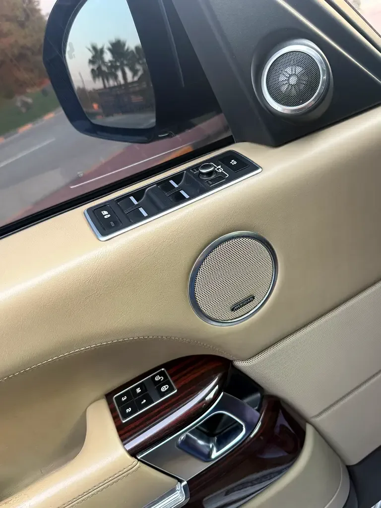 Land Rover Range Rover 5.0 V8 Supercharged AT AWD (550 حصان) - 10