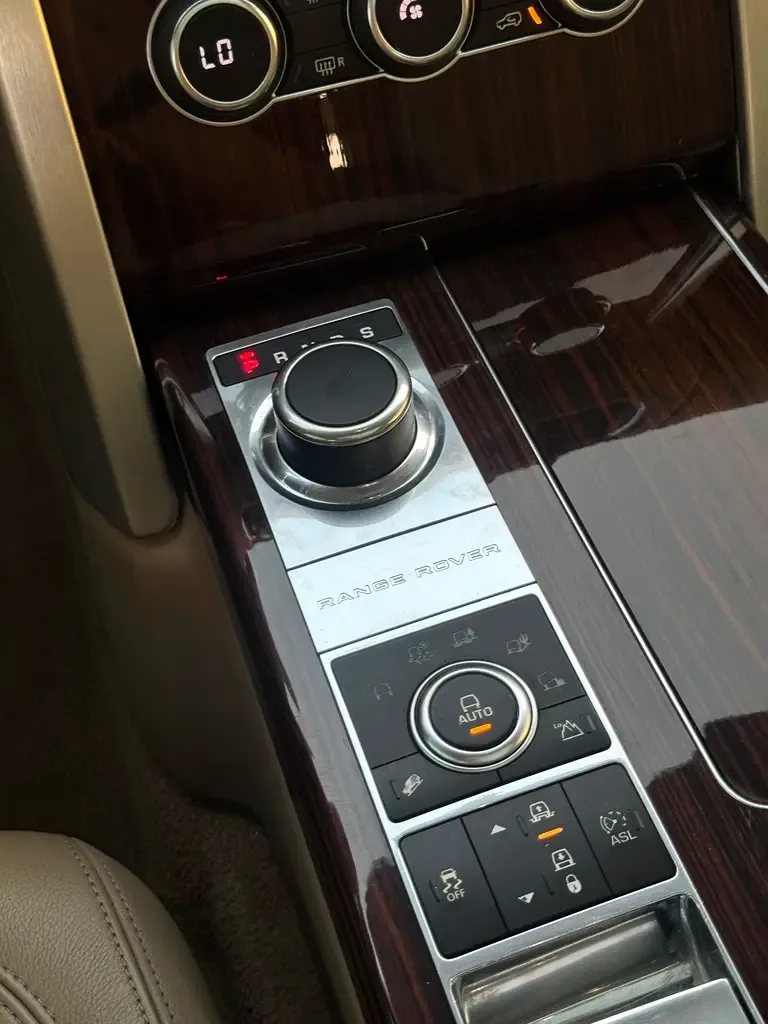 Land Rover Range Rover 5.0 V8 Supercharged AT AWD (550 hp) - 16