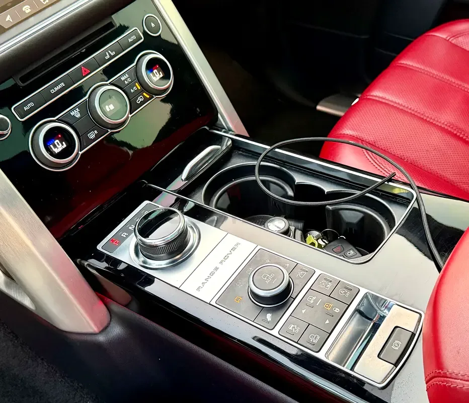 Land Rover Range Rover 5.0 V8 Supercharged AT AWD (550 حصان) - 16