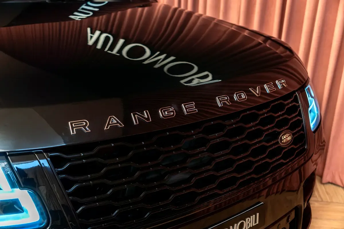 Land Rover Range Rover 5.0 V8 Supercharged AT AWD (550 حصان) - 9