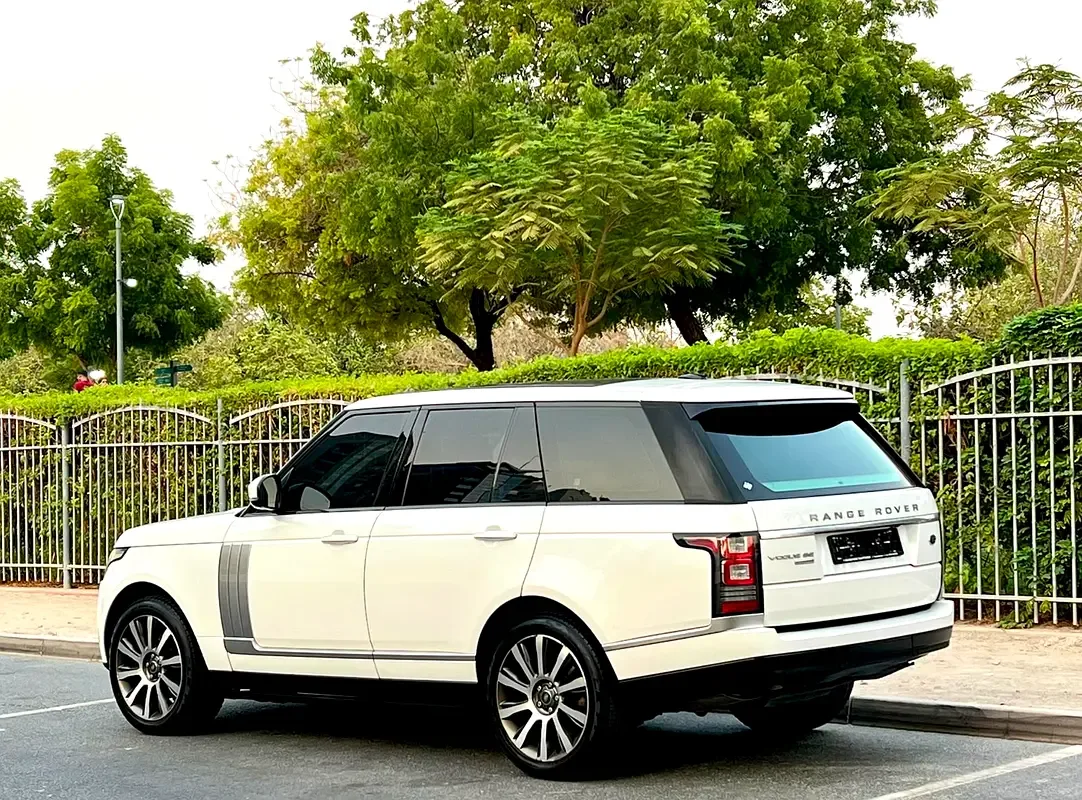 Land Rover Range Rover 5.0 V8 Supercharged AT AWD (550 hp)