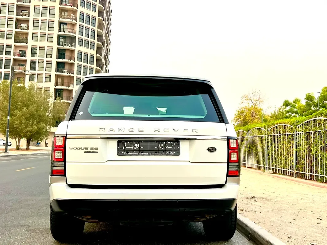 Land Rover Range Rover 5.0 V8 Supercharged AT AWD (550 حصان) - 5