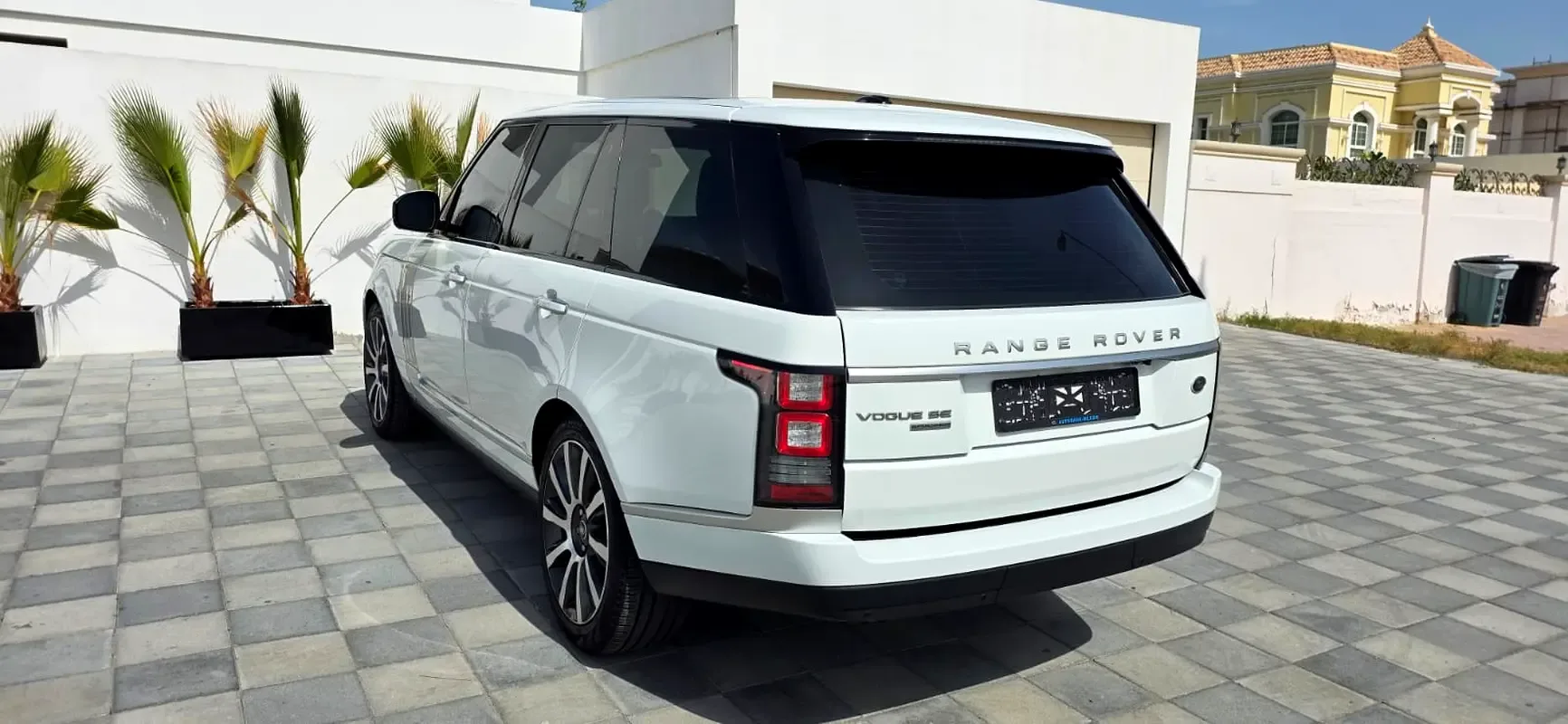 Land Rover Range Rover 5.0 V8 Supercharged AT AWD (550 حصان) - 6