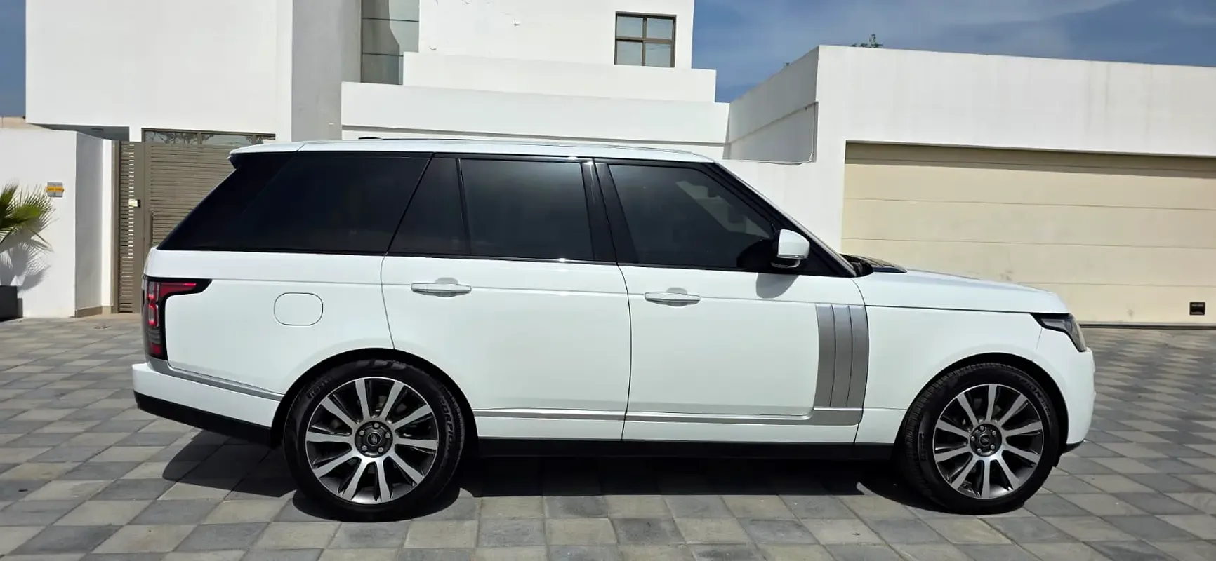 Land Rover Range Rover 5.0 V8 Supercharged AT AWD (550 حصان) - 5
