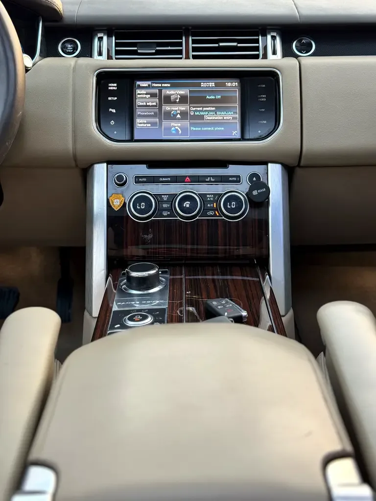 Land Rover Range Rover 5.0 V8 Supercharged AT AWD (550 hp) - 15