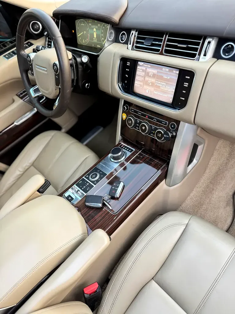 Land Rover Range Rover 5.0 V8 Supercharged AT AWD (550 hp) - 17