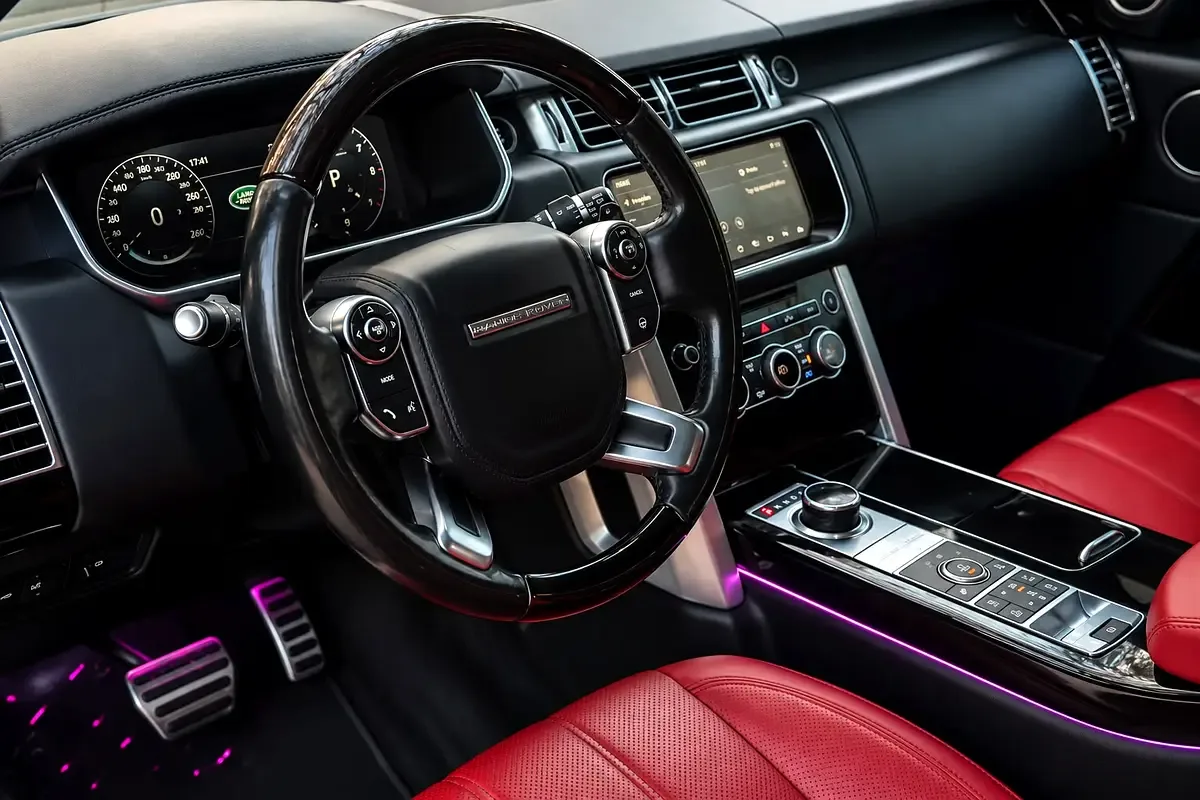 Land Rover Range Rover 5.0 V8 Supercharged AT AWD (550 حصان) - 12