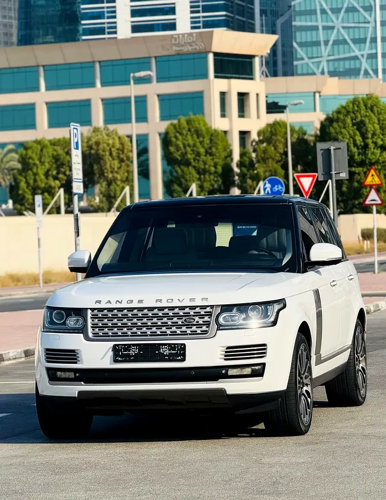 Land Rover Range Rover 5.0 V8 Supercharged AT AWD (550 حصان) - 2