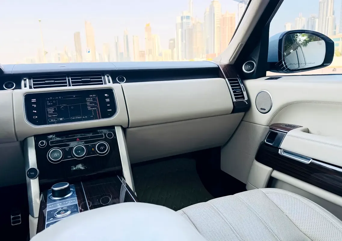 Land Rover Range Rover 5.0 V8 Supercharged AT AWD (550 حصان) - 17
