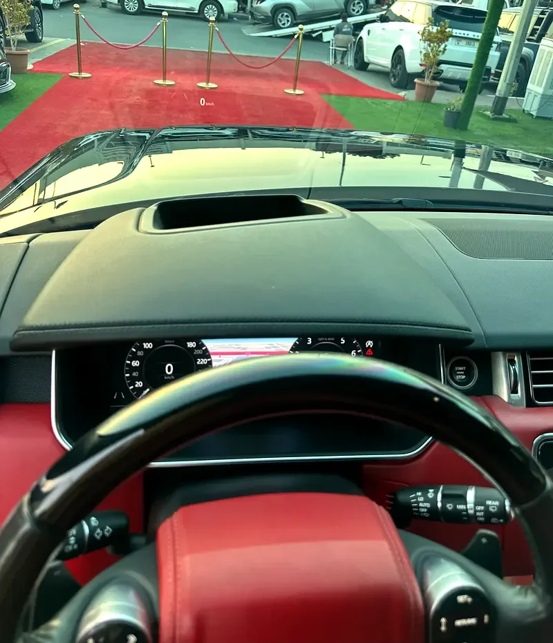 Land Rover Range Rover 5.0 V8 Supercharged AT AWD (565 hp) - 10