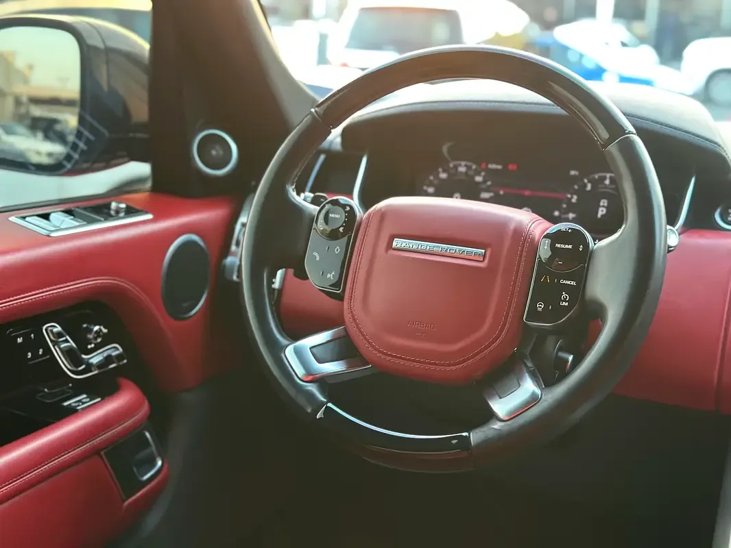 Land Rover Range Rover 5.0 V8 Supercharged AT AWD (565 hp) - 12