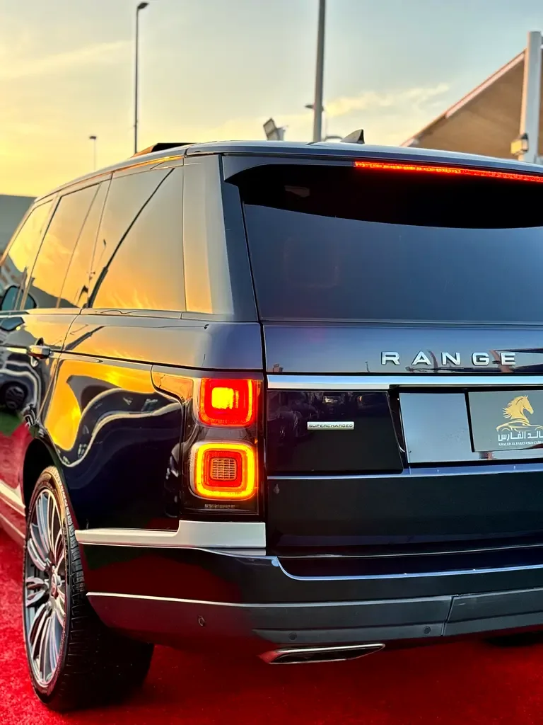 Land Rover Range Rover 5.0 V8 Supercharged AT AWD (565 حصان) - 8