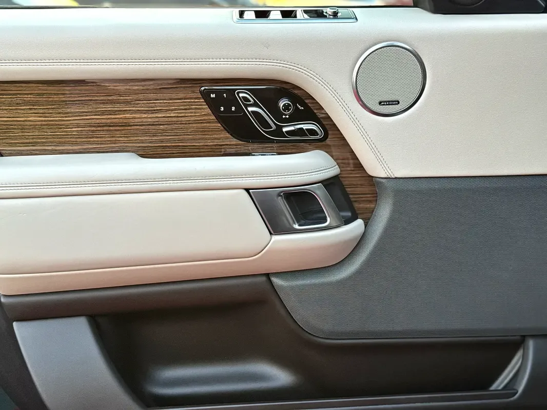 Land Rover Range Rover 5.0 V8 Supercharged AT AWD (565 حصان) - 13