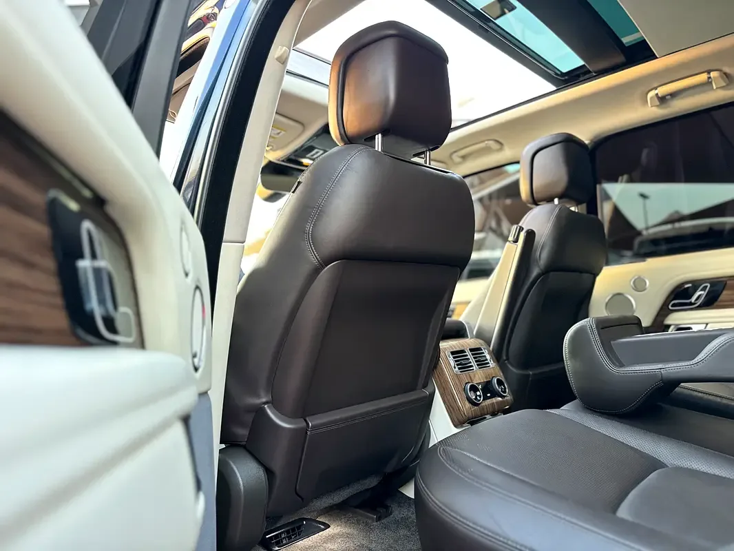 Land Rover Range Rover 5.0 V8 Supercharged AT AWD (565 حصان) - 19
