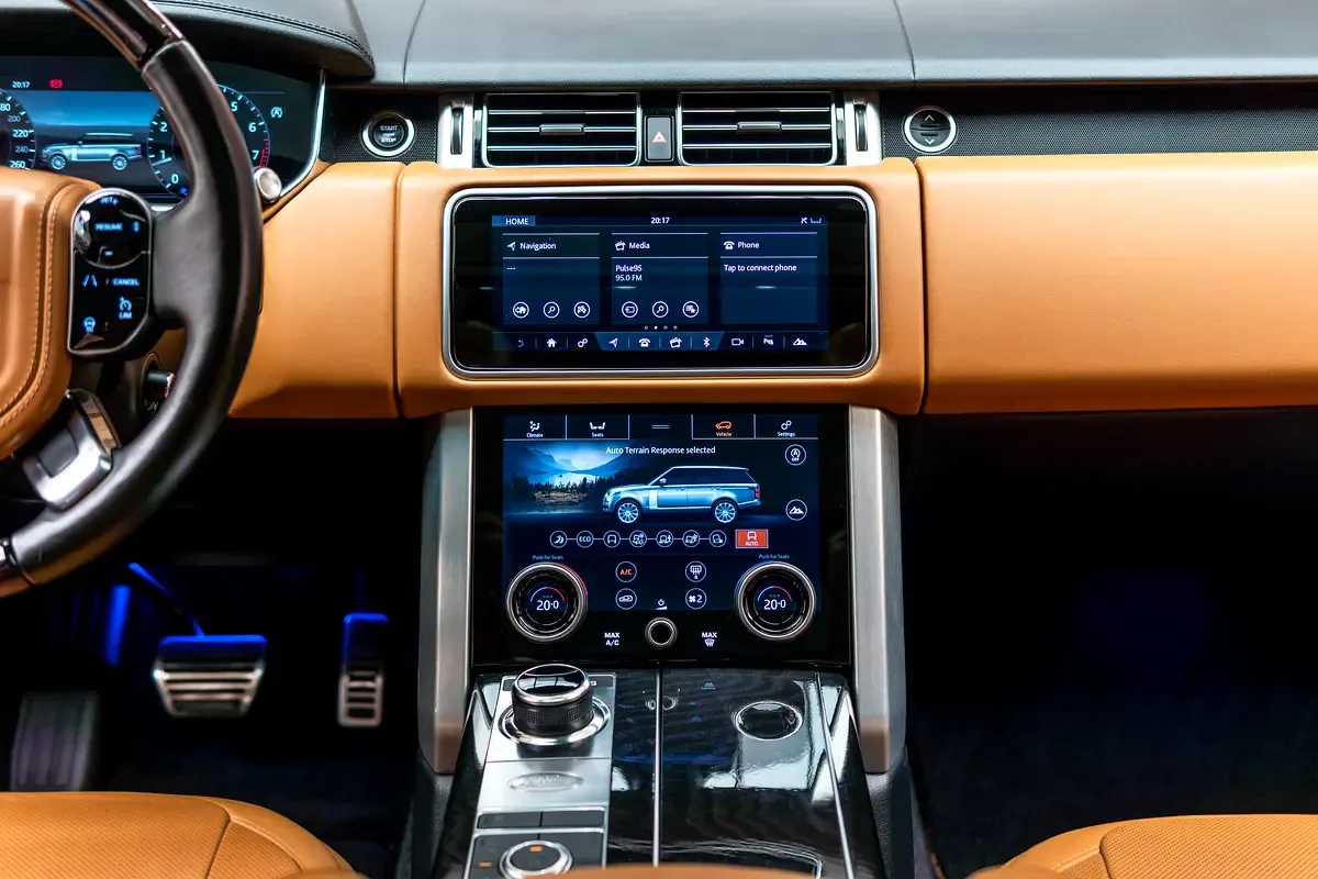 Land Rover Range Rover 5.0 V8 Supercharged AT AWD (565 حصان) - 19