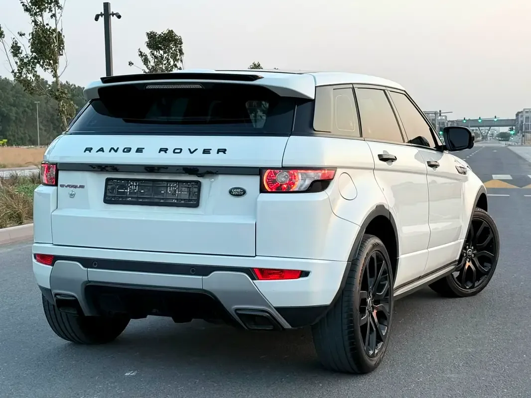 Land Rover Range Rover Evoque 2.0 AT 4WD (240 حصان) - 11