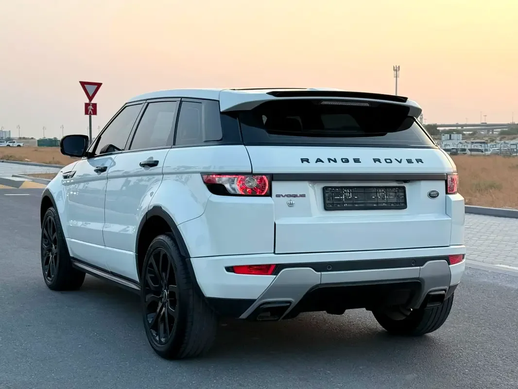 Land Rover Range Rover Evoque 2.0 AT 4WD (240 حصان) - 12