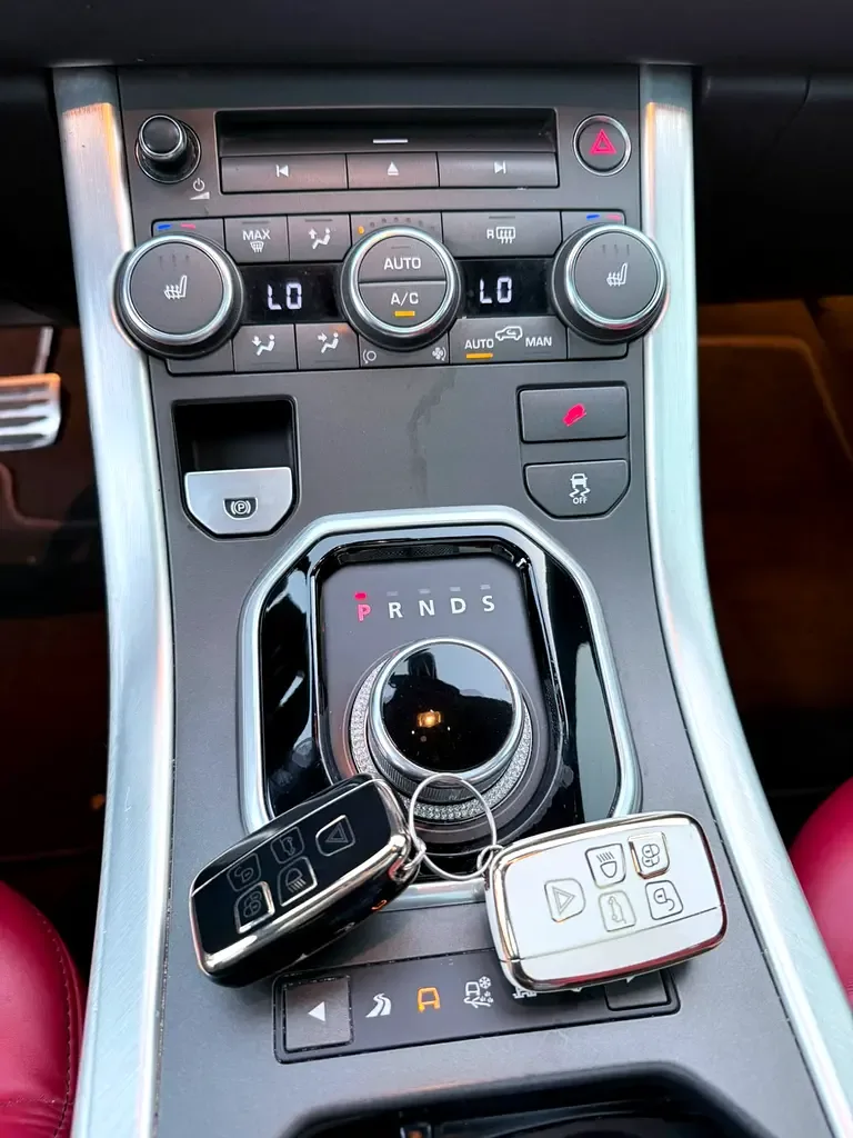 Land Rover Range Rover Evoque 2.0 AT 4WD (240 حصان) - 20