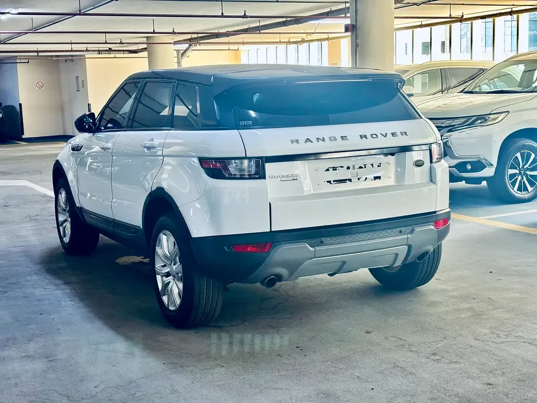 Land Rover Range Rover Evoque 2.0 AT 4WD (240 hp) - 6