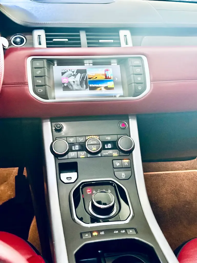 Land Rover Range Rover Evoque 2.0 AT 4WD (240 hp) - 10
