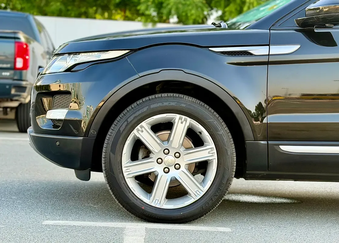 Land Rover Range Rover Evoque 2.0 AT 4WD (240 hp) - 19
