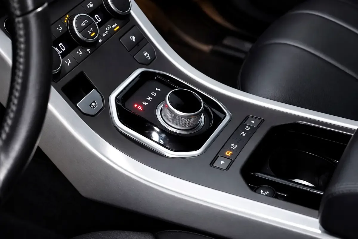 Land Rover Range Rover Evoque 2.0 AT 4WD (240 hp) - 12