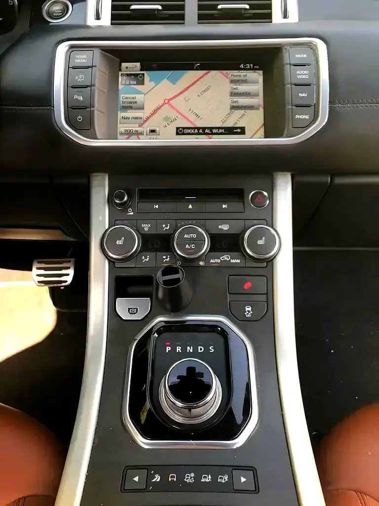 Land Rover Range Rover Evoque 2.0 AT AWD (240 hp) - 17