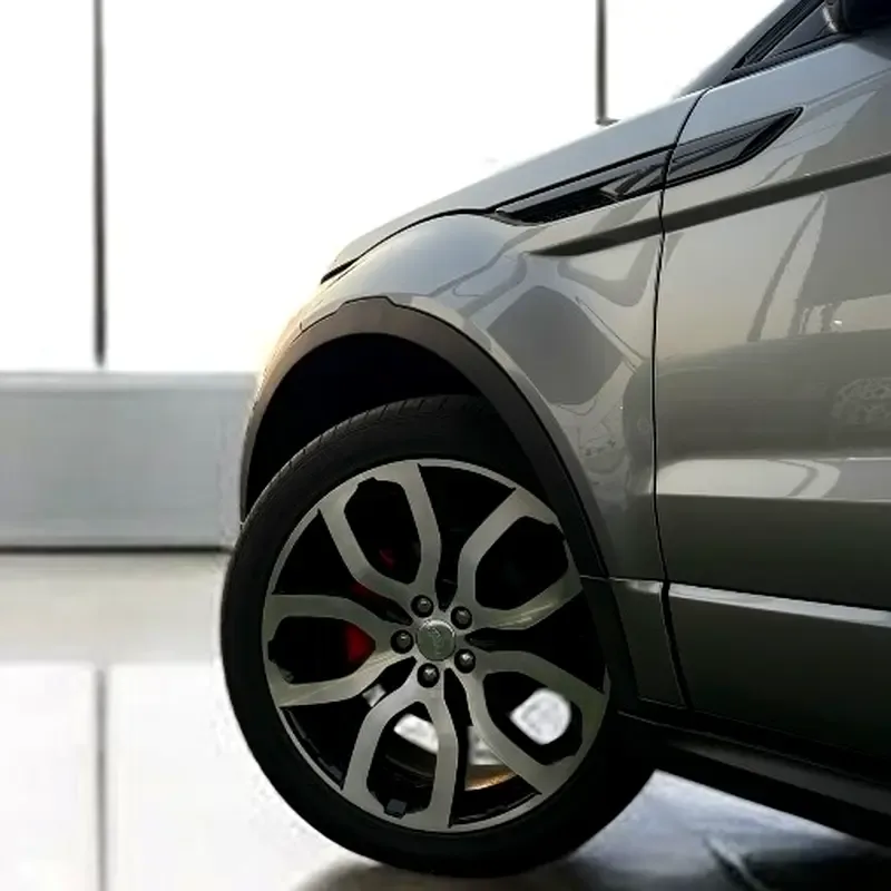 Land Rover Range Rover Evoque 2.0 AT AWD (240 حصان) - 6