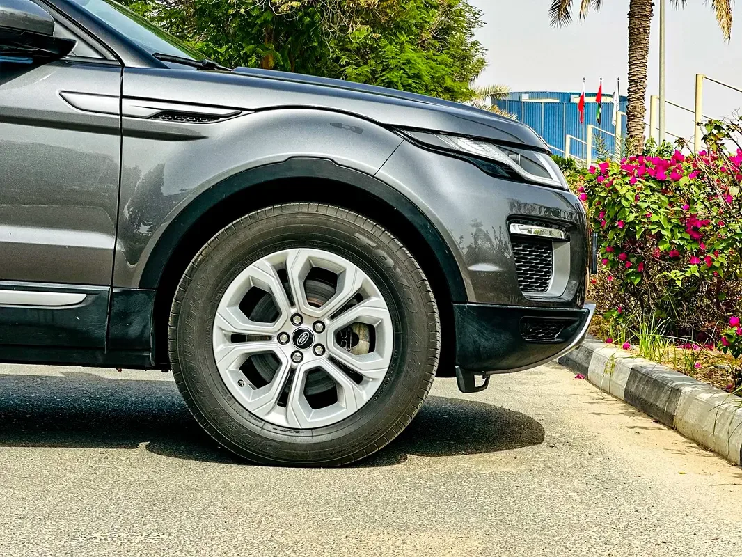 Land Rover Range Rover Evoque 2.0 AT AWD (240 hp) - 6
