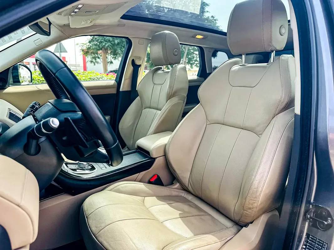 Land Rover Range Rover Evoque 2.0 AT AWD (240 hp) - 10
