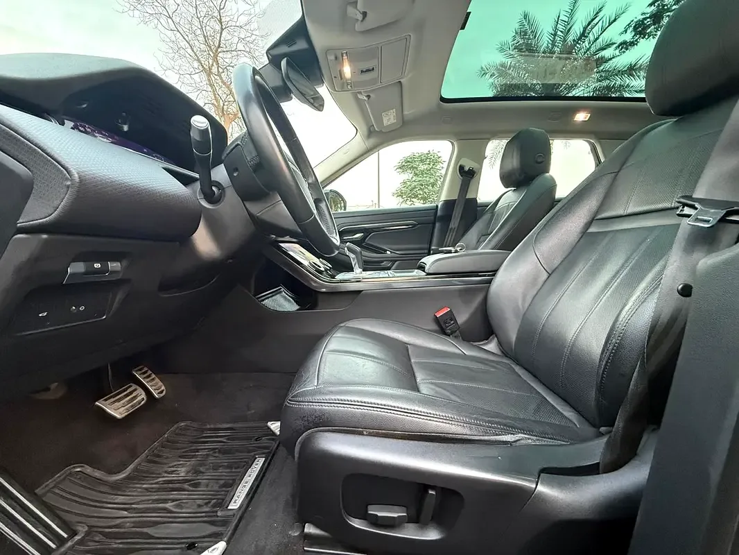 Land Rover Range Rover Evoque P200 AT AWD (200 hp) - 16