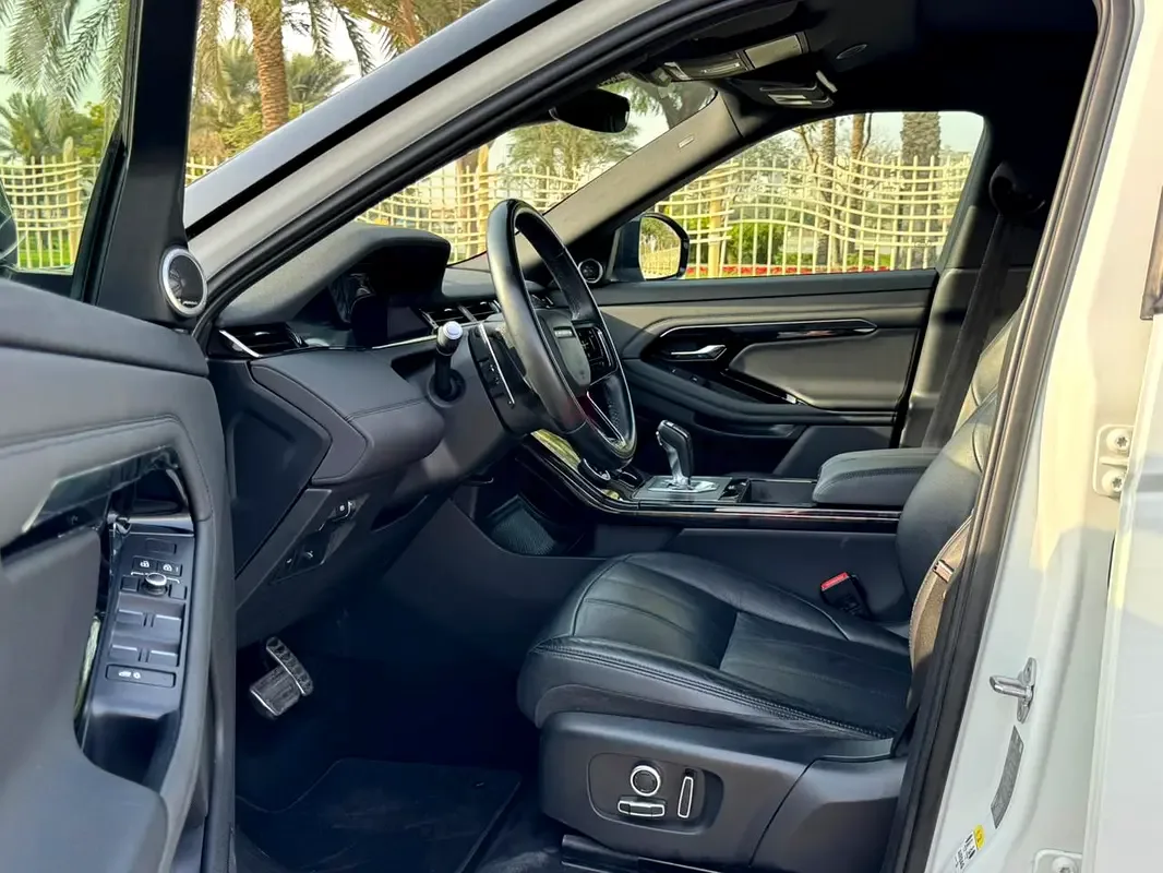 Land Rover Range Rover Evoque P200 AT AWD (200 hp) - 7