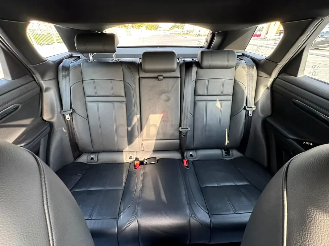 Land Rover Range Rover Evoque P200 AT AWD (200 hp) - 13
