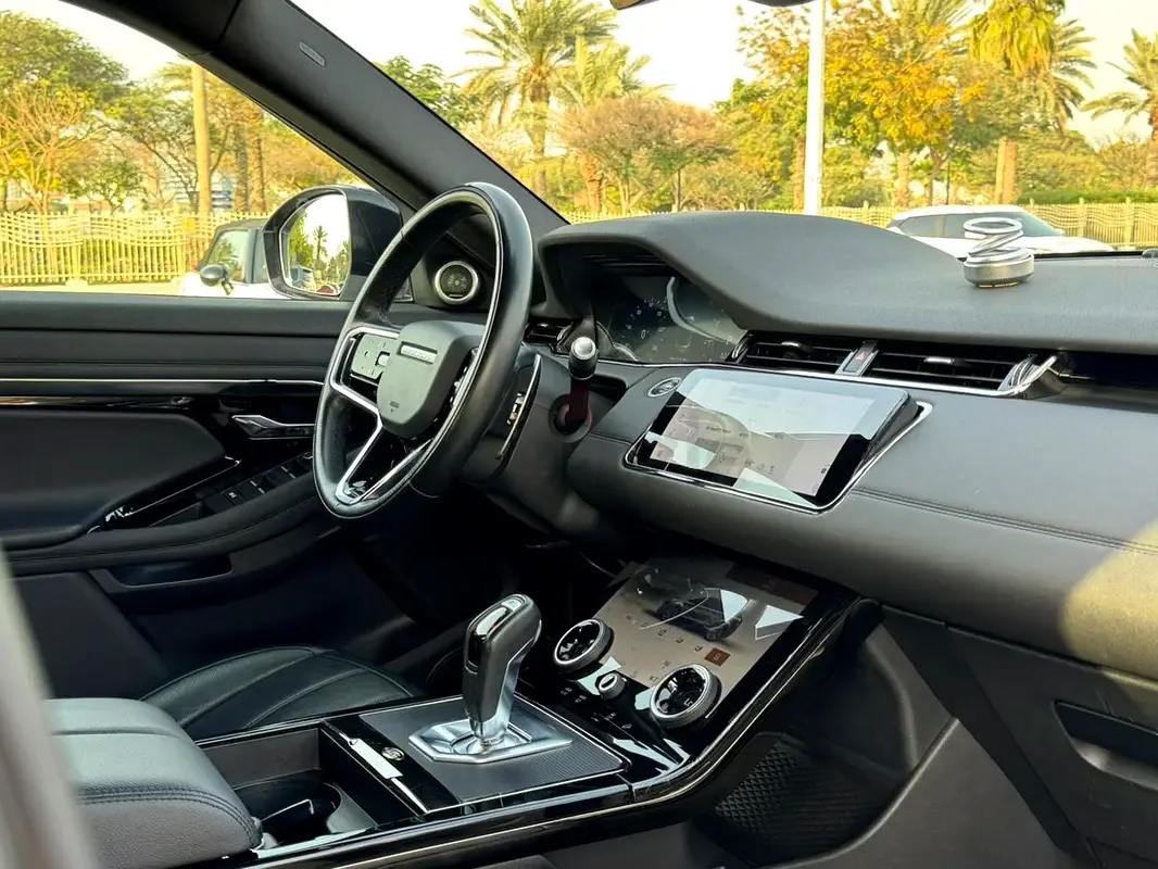 Land Rover Range Rover Evoque P200 AT AWD (200 hp) - 12