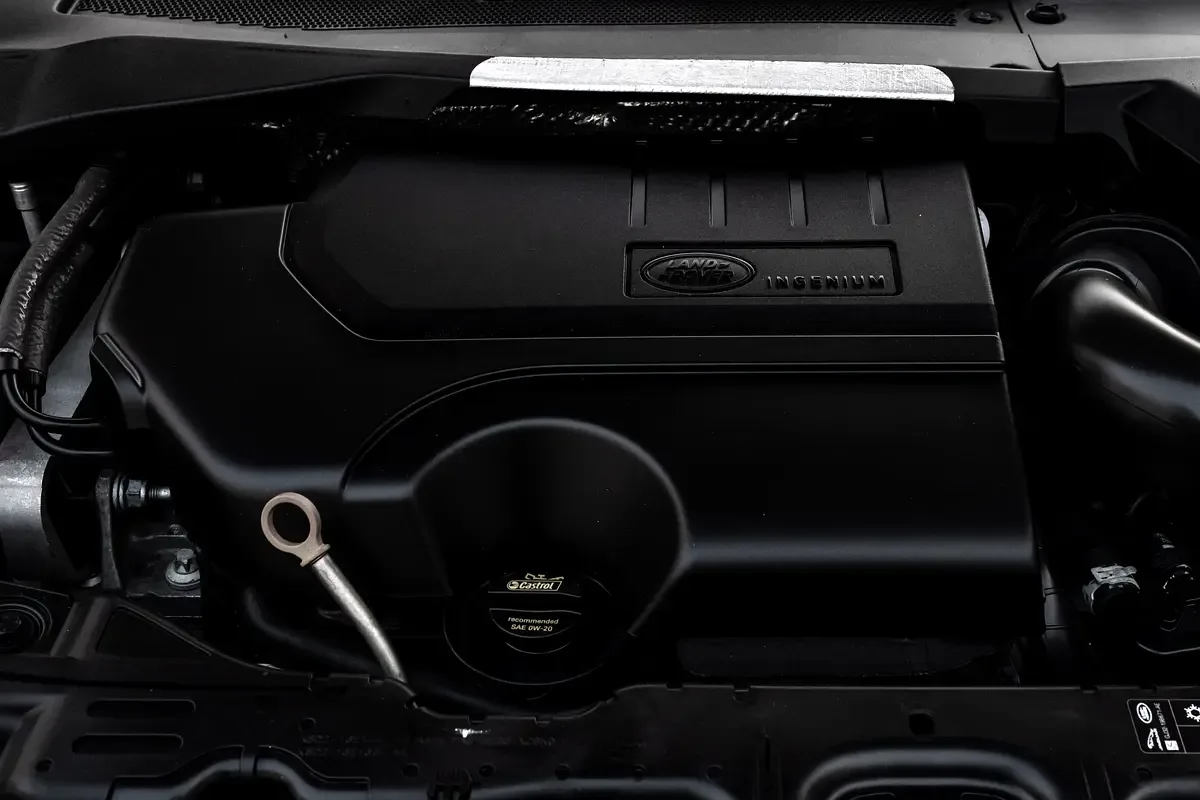 Land Rover Range Rover Evoque P200 AT AWD (200 hp) - 14
