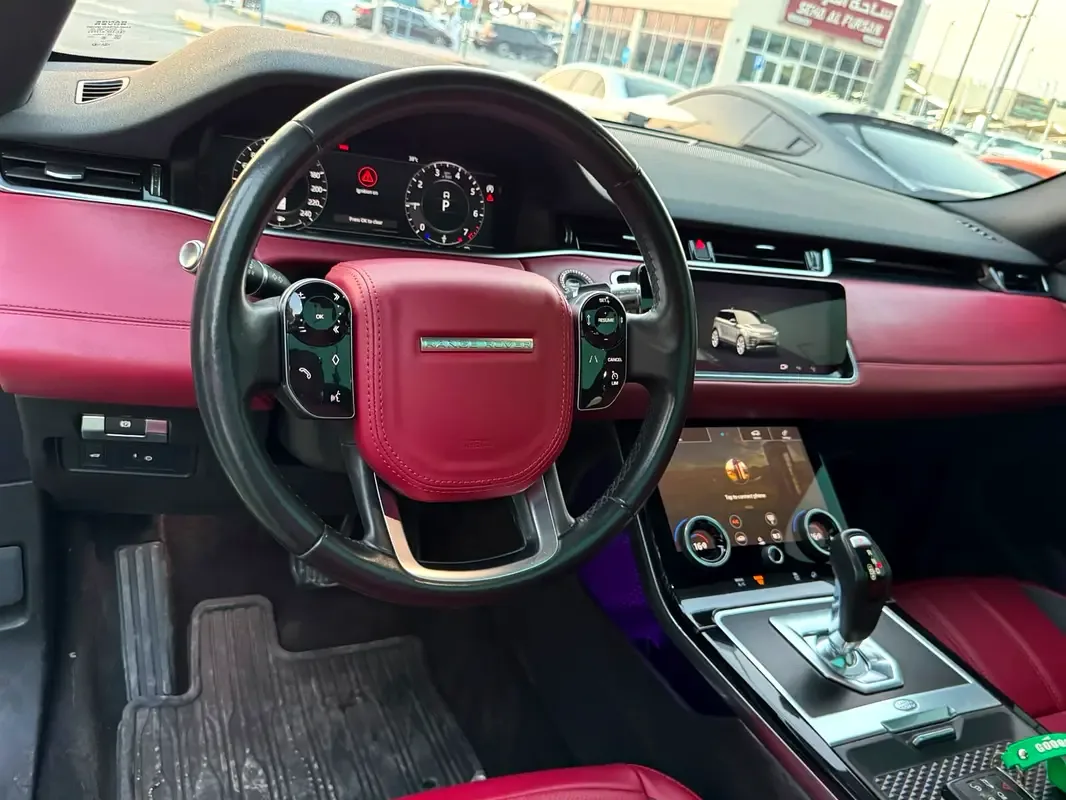 Land Rover Range Rover Evoque P250 AT AWD (249 hp) - 12